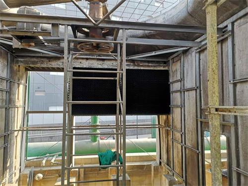 <a href=http://www.deyou56.com/peijian/fan/ target=_blank class=infotextkey>冷卻塔風機</a>